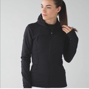 Lululemon in flux reversable jacket 🍋